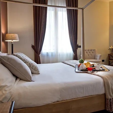Delle Vittorie Luxury Rooms&suites Bed and Breakfast 4*