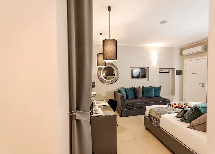 Delle Vittorie Luxury Rooms&suites 4*